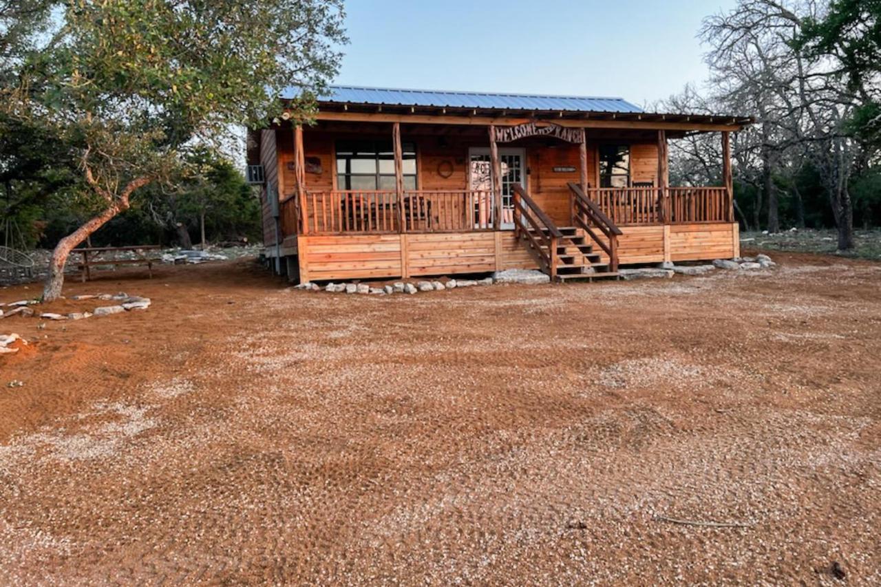 River'S Sky View Lodge Fredericksburg Exterior photo
